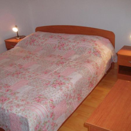 Apartment Orbanic เซรส ภายนอก รูปภาพ