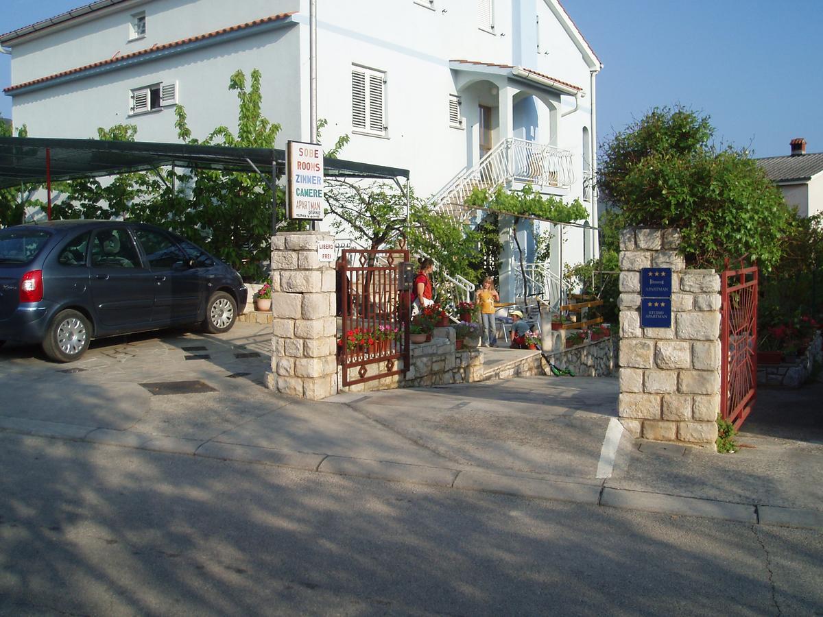 Apartment Orbanic เซรส ภายนอก รูปภาพ