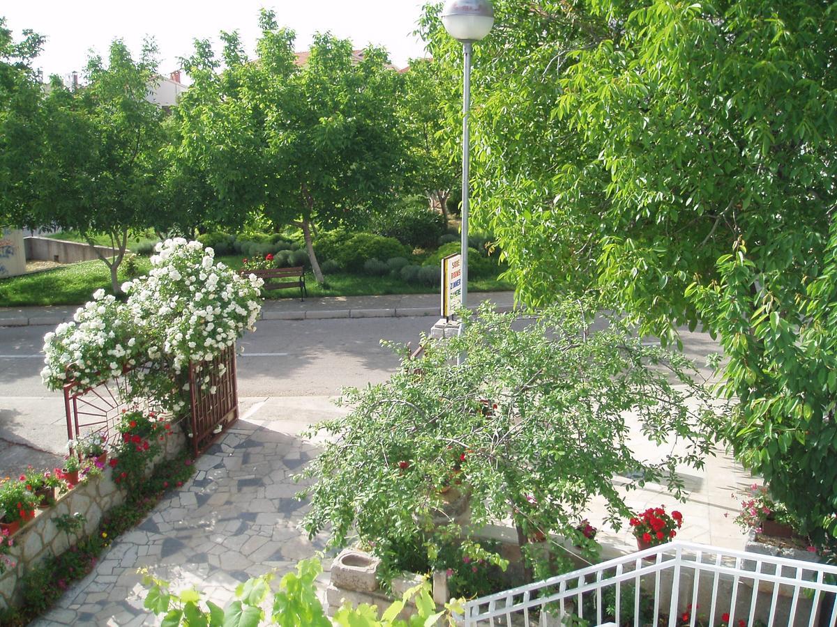 Apartment Orbanic เซรส ภายนอก รูปภาพ