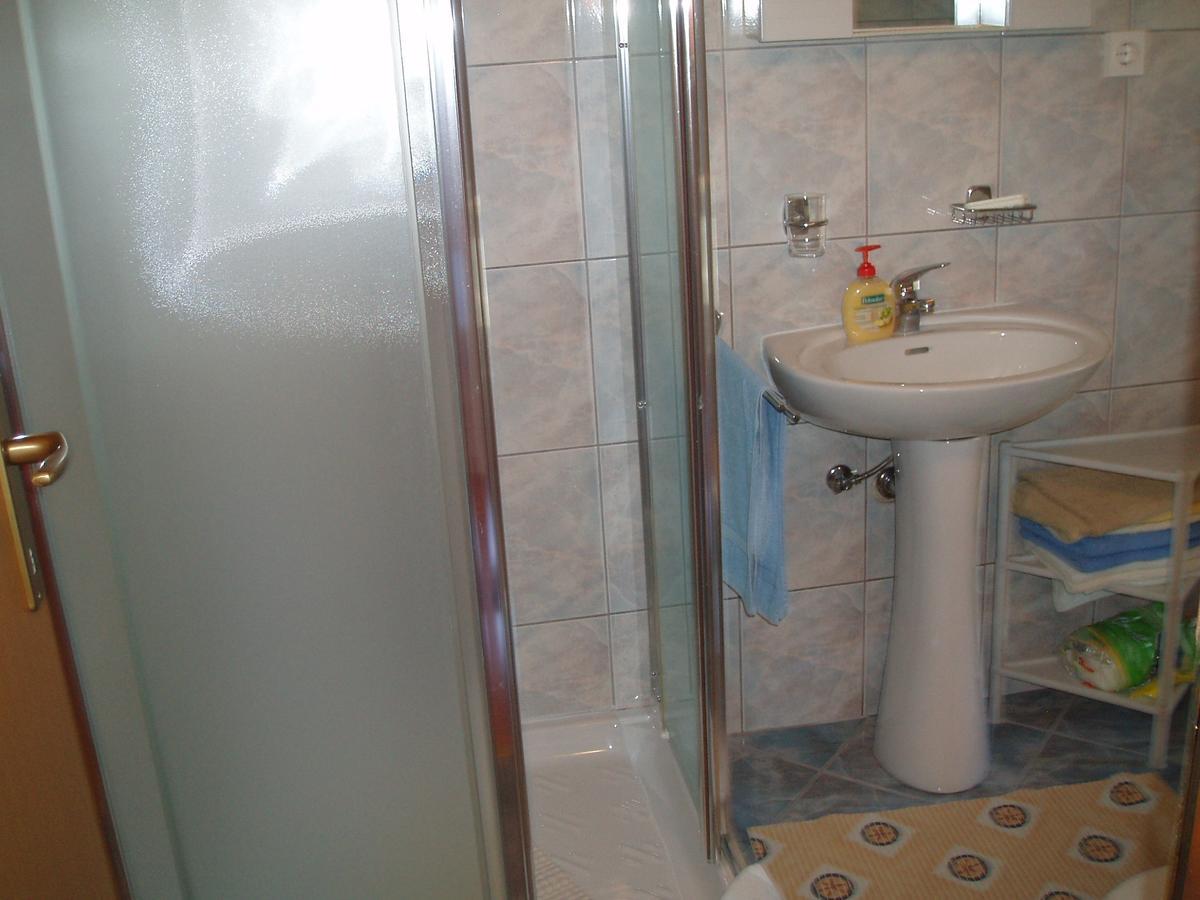 Apartment Orbanic เซรส ภายนอก รูปภาพ